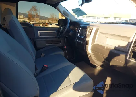 2014 Ram 1500 Express из США, поврежденный, VIN 3C6JR6AT3EG284983